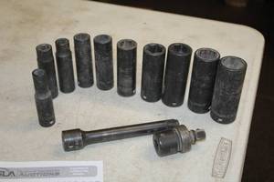 lot 1431 image: Snap-on 12-drive Deep Impact Socket Set 12-piece with Extension and Swivel Head
