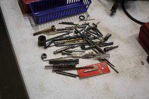 lot 1442 image: Lot of  Assorted Bits and Drill Bits