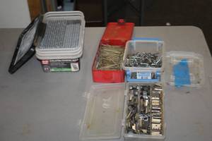 lot 1458 image: Various Hardware - Nails, Screws, Clips