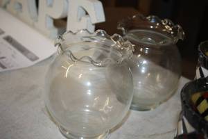 lot 1512 image: Lot of (2) Glass Table Vases