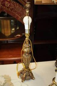 lot 1490 image: 26 Table Lamp