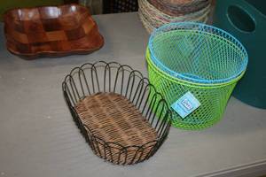 lot 1534 image: Lot of (4) (3) Metal and (1) MetalWicker Baskets