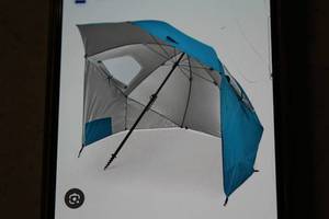 lot 1541 image: Sports Brella XL Patio Umbrella