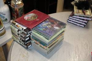 lot 1593 image: Lot of (14 Packs) Assorted Blank Cads with Envelopes ( Total Items )