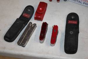 lot 1549 image: Lot of (3) 3-blade Swiss Army Multi-Tool Knives
