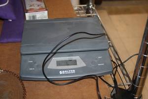 lot 1577 image: Salter Brecknell Digital Scale with Cord