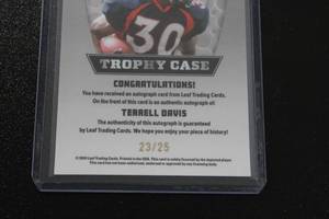 2024 Press Pass Premium Trophy Case Terrell Davis Autograph 2325  Only 25 Exist