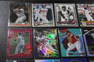 Baseball Serial Numbered Card Lot  18 Cards