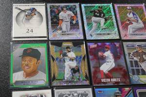 Baseball Serial Numbered Card Lot  16 Cards