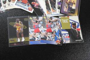 Shaquille ONeal Basketball Card Lot  40 Cards w 3 Rookie Cards