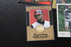 Ken Griffey Jr. Baseball Card Lot  24 Cards