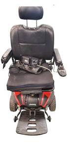lot 72 image: Jazzy ScooterWheelchair ( 27W left to right arm rest, Seat is 20W and 22D)