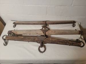 lot 150 image: Antique Americana Primitive Yolk Collection - (3)