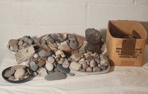 lot 146 image: Huge Geology Field Sample Collection - HUNDREDS OF ROCKS