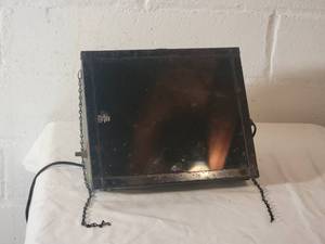 lot 76 image: Vintage Kodak Utility Safelight Lamp - Model C