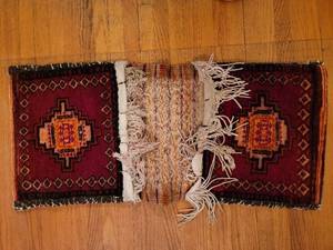 lot 4 image: Antique Turkish Rug Saddlebag