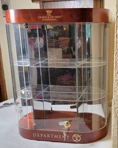 lot 327 image: Department 56 Candle Crown Retail Display Case
