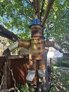 lot 345 image: Tin Man Tree Art
