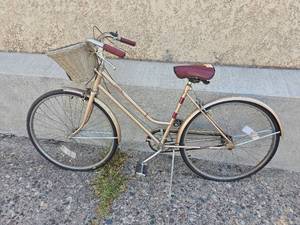 lot 373C image: Huff Three Speed Cruiser