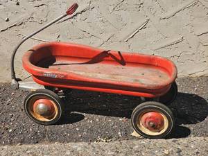 lot 386 image: Murry Red Wagon