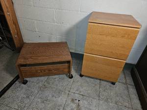 lot 414 image: Functional Office Furniture