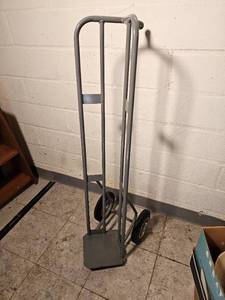 lot 419 image: Industrial Tank Handcart