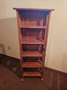 lot 500 image: Petite Misson Media Shelf