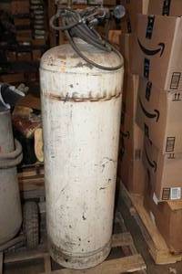 lot 8 image: Large Steel Air Tank - About 30 Gallons
