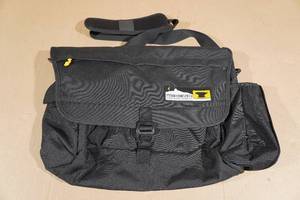 lot 9 image: Mountainsmith Adventure Office Messenger Bag Daypack