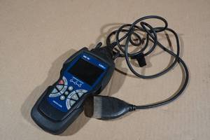 lot 35 image: Innova 5300LaT Diagnostic Code Reader
