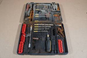 lot 37 image: Craftsman Bits in Case