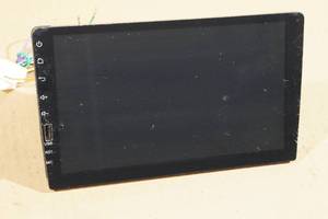 lot 40 image: Automotive In-Dash Screen