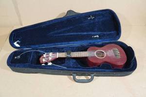 lot 70 image: Kohala Ukulele with Case