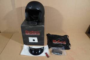 lot 71 image: Daytona DOT Daytona Cruiser Motorcycle Helmet -Large, Dull Black