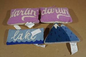 lot 103 image: 4 Peking Handcraft Throw Pillows