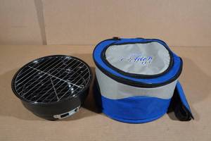 lot 115 image: Michelob Beer Cooler and Grill Combo