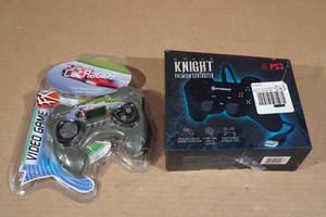 lot 121 image: Playstation 3 Controller with Electronic Racing Game