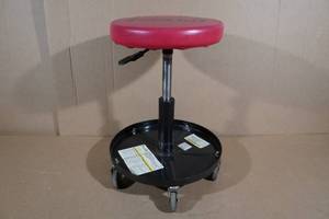 lot 136 image: Pro-Lift Pneumatic Stool