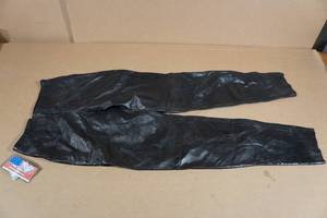 lot 201 image: USA Bikers Dream Apparel Leather Pants -Size 6