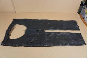 lot 202 image: Vance Leathers Leather Chaps -Small