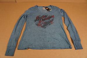 lot 213 image: Harley Davidson Long Sleeve Shirt -Small
