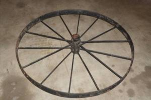 lot 241 image: Vintage 40 Steel Wagon Wheel