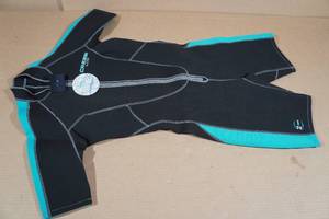 lot 245 image: Cressi Lido Womens 2mm Wetsuit -L4