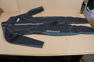 lot 246 image: Cressi Lido Long Mens 2mm Wetsuit -XXXL7