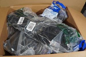 lot 253 image: 10 Pairs Cressi Agua Snorkel Fins