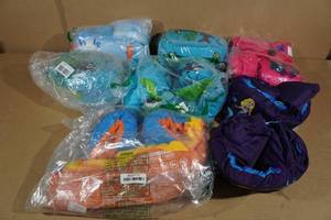 lot 264 image: 8 Body Glove Kids Paddle Pals Life Jacket