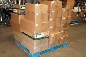 lot 267 image: Pallet of Muck Boots