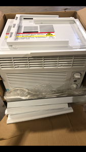 GE 5,000 BTU 115V Window Air Conditioner Cools 150 Sq. Ft. in White  Customer Returns See Pictures