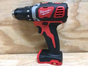 lot 24 image: Milwaukee 18V 12 DrillDriver