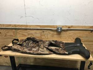 lot 58 image: Cabelas SuperMag Stout Chest Waders - TrueTimber Prairie